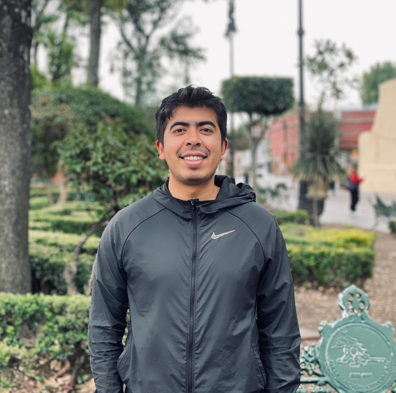 Adolfo Pineda Hernández, licenciado en Fisioterapia